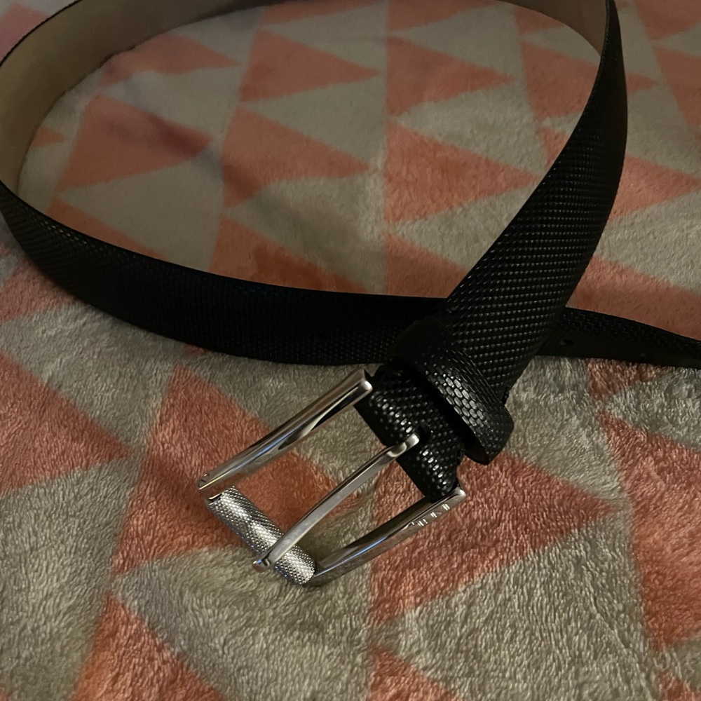 Tumi Men's Black Textured Belt